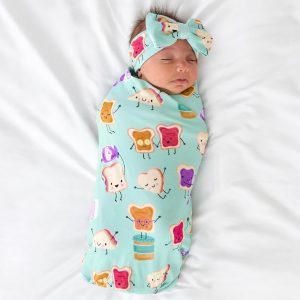 Lunch Buddies Swaddle & Luxe Bow Headband Set