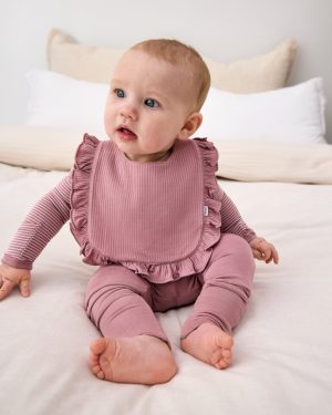 Rosewood Ribbed Ruffle Bib